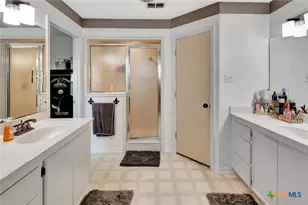 399 Keefe Rd, Victoria, TX 77905 - Photo 17