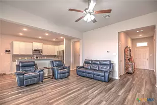 10215 Six Shooter Ln, Temple, TX 76502 - Photo 7