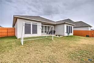 10215 Six Shooter Ln, Temple, TX 76502 - Photo 27