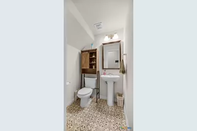 2043 Cowan Drive, New Braunfels, TX 78132 - Photo 15