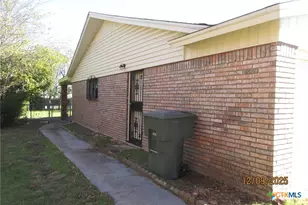 1806 Sycamore Dr, Killeen, TX 76543 - Photo 3