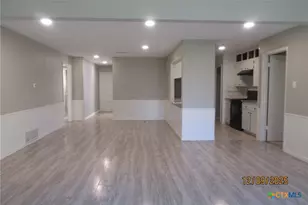 1806 Sycamore Dr, Killeen, TX 76543 - Photo 33