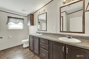 139 Angel Ln, Seguin, TX 78155 - Photo 29