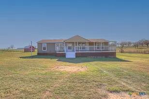 139 Angel Ln, Seguin, TX 78155 - Photo 5
