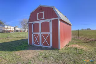 139 Angel Ln, Seguin, TX 78155 - Photo 43