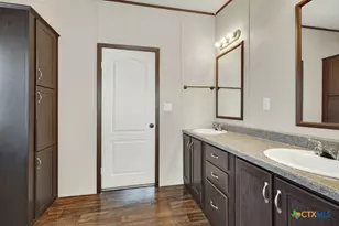 139 Angel Ln, Seguin, TX 78155 - Photo 27