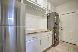 211 Winding View, New Braunfels, TX 78132 - Photo 19