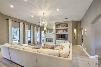 211 Winding View, New Braunfels, TX 78132 - Photo 9