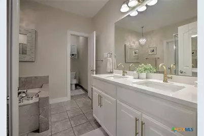 211 Winding View, New Braunfels, TX 78132 - Photo 13