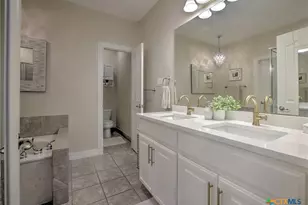 211 Winding View, New Braunfels, TX 78132 - Photo 13