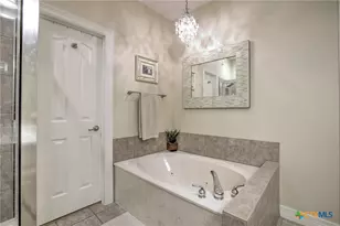 211 Winding View, New Braunfels, TX 78132 - Photo 15