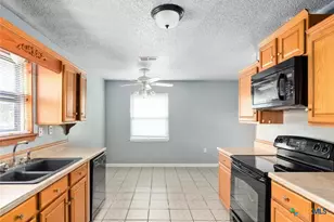 1301 Little St, Copperas Cove, TX 76522 - Photo 9