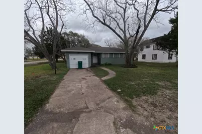218 N 4th, Ganado, TX 77962 - Photo 3