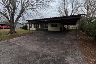 103 Pleasure Dr, Ganado, TX 77962 - Photo 1