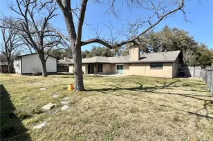 105 E Upshaw Ave, Temple, TX 76501 - Photo 17