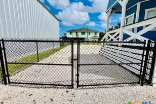 1303 W Adams Ave, Port O'Connor, TX 77982 - Photo 7