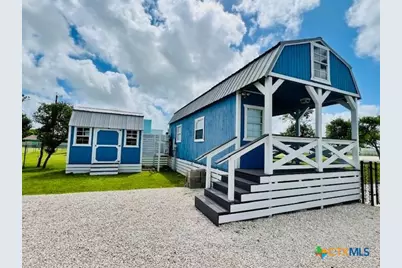 1303 W Adams Avenue, Port O'Connor, TX 77982 - Photo 9