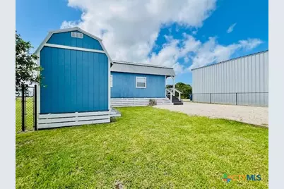 1303 W Adams Avenue, Port O'Connor, TX 77982 - Photo 17