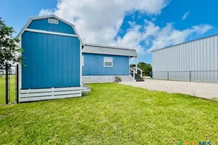 1303 W Adams Ave, Port O'Connor, TX 77982 - Photo 17