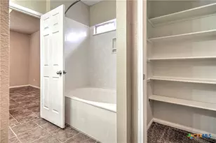 209 Crowfoot Dr, Harker Heights, TX 76548 - Photo 23