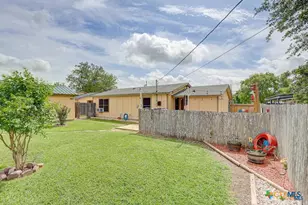 2812 Curlew St, Victoria, TX 77901 - Photo 33