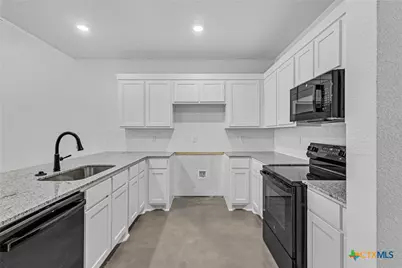 905 Smoke Tree, Killeen, TX 76543 - Photo 5