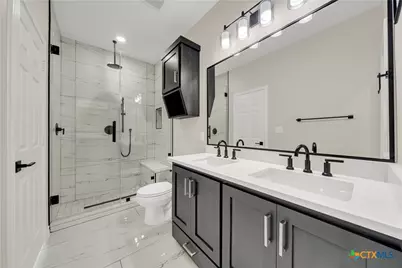 816 County Road #6723, Natalia, TX 78059 - Photo 11