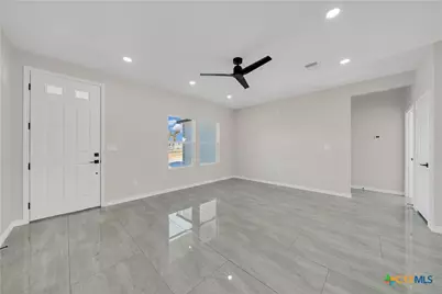 816 County Road #6723, Natalia, TX 78059 - Photo 3