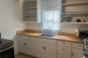 312 Keller St, Cuero, TX 77954 - Photo 7