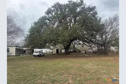 312 Keller Street, Cuero, TX 77954 - Photo 23