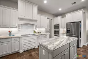 1968 Zinfandel, New Braunfels, TX 78132 - Photo 9