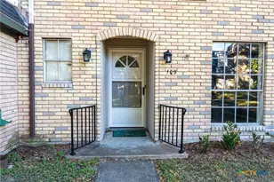 109 Westwood St, Victoria, TX 77901 - Photo 19