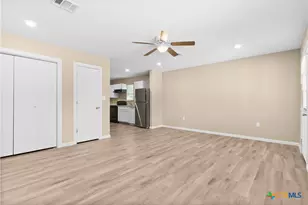 706 N 16th St, Killeen, TX 76541 - Photo 7