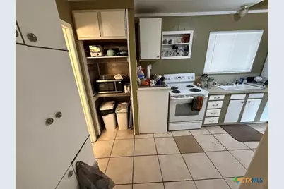 827 Contour Drive, Canyon Lake, TX 78133 - Photo 7