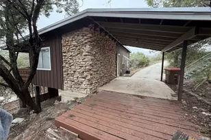 827 Contour Dr, Canyon Lake, TX 78133 - Photo 1