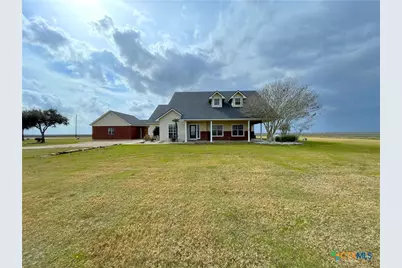 76 W County Road 312, Edna, TX 77957 - Photo 1