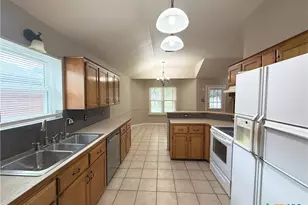 1002 Northern Dancer Dr, Copperas Cove, TX 76522 - Photo 5