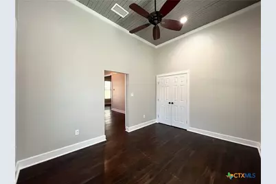 111 N. 5th St, Temple, TX 76501 - Photo 11