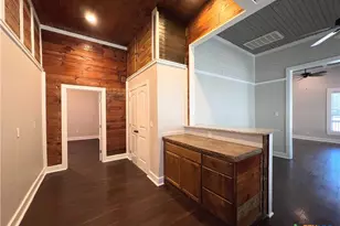 111 N 5th St, Temple, TX 76501 - Photo 9