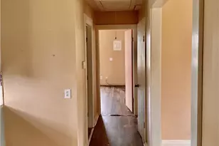 102 Clark St, Yoakum, TX 77995 - Photo 7