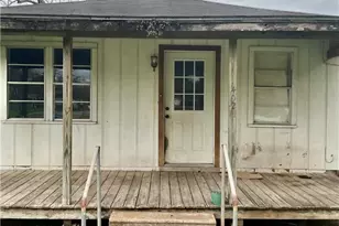 402 Tucker St, Yoakum, TX 77995 - Photo 15