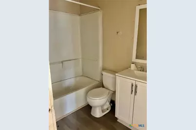 402 Tucker Street, Yoakum, TX 77995 - Photo 7