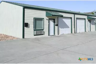 815 Saint Peter Street, Gonzales, TX 78629 - Photo 1