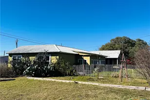 505 S 4th St, Lometa, TX 76853 - Photo 27