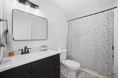 4048 Sutherland Springs Road, Seguin, TX 78155 - Photo 21