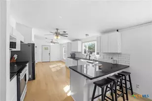 4048 Sutherland Springs Rd, Seguin, TX 78155 - Photo 3