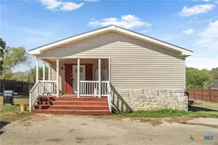 4048 Sutherland Springs Rd, Seguin, TX 78155 - Photo 1