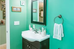 1404 E Warren Ave, Victoria, TX 77901 - Photo 11