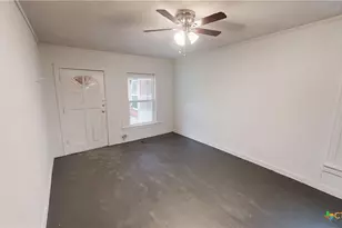 1114 S 2nd St, Temple, TX 76504 - Photo 5