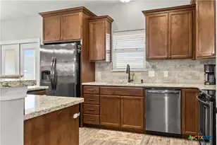 314 Blue Jay Loop, Victoria, TX 77905 - Photo 9